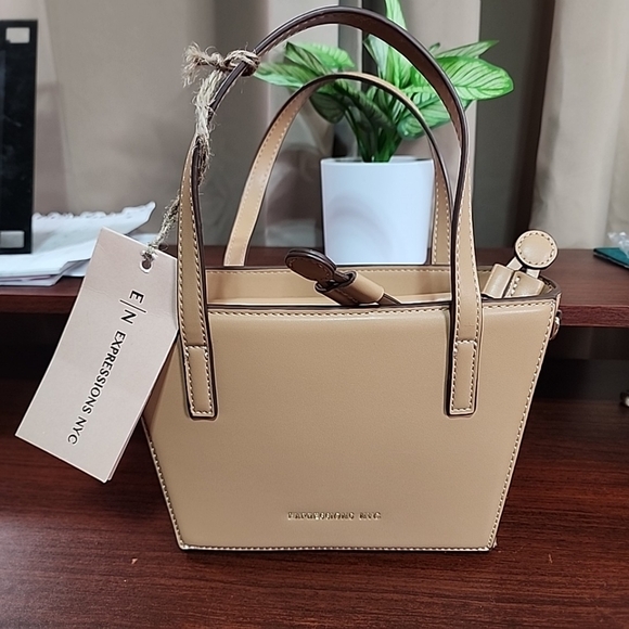 Express NYC Brand new bucket bag - Picture 12 of 13